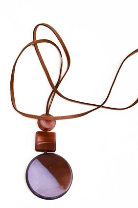 DISC NECKLACE